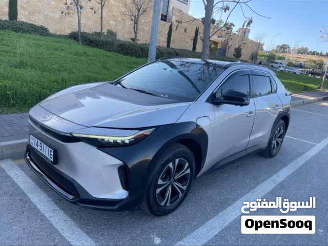 2022 تويوتا bZ bZ4X