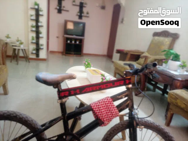 ولا في اي اشي السعر طري جدا الله يبارك لصاحب النصيب