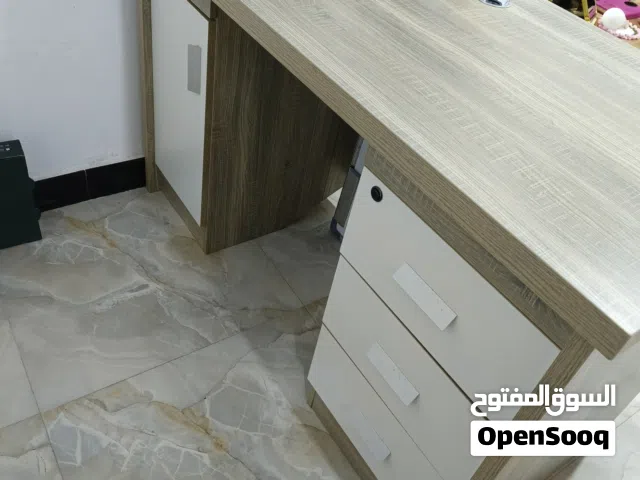مكتب للبيع