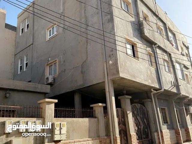 270 m2 More than 6 bedrooms Townhouse for Sale in Tripoli Ras Hassan