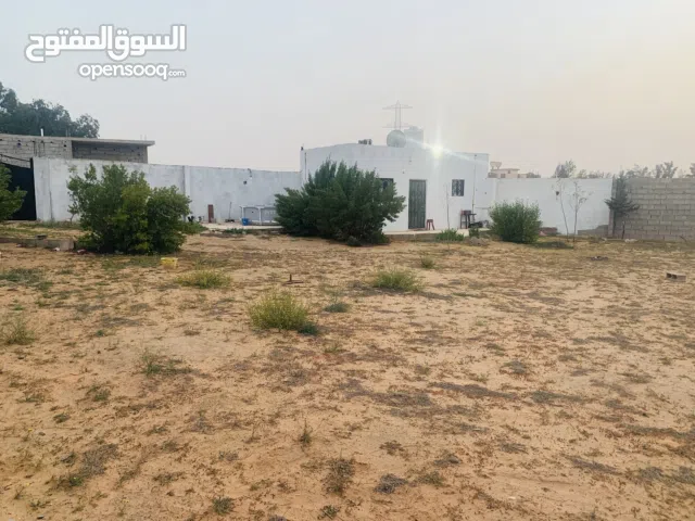 قطعة ارض 620 بها استراحة صغيرة مقابل شركة النهر