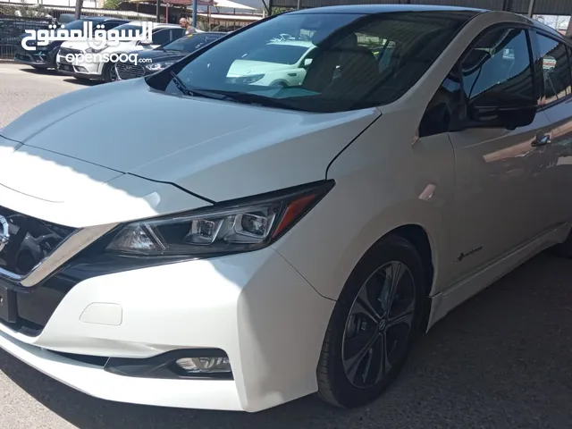 نيسان ليف 2019 بالكرتونه SL