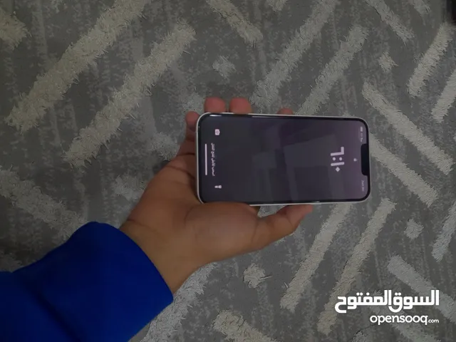 Apple iPhone 13 128 GB in Northern Governorate