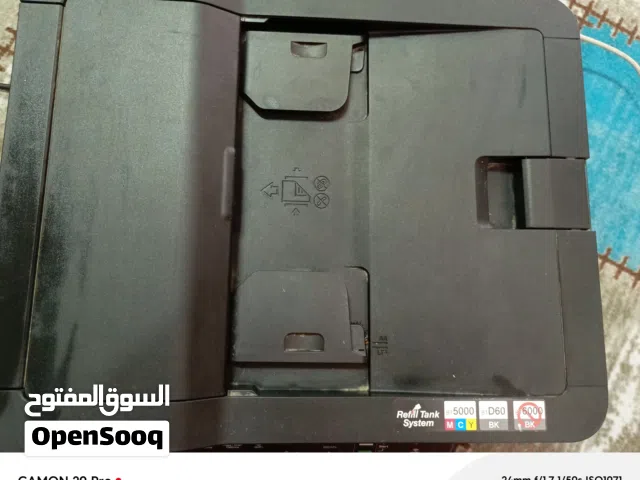 طابعه للبيع حلوه كلش ونضيفه واستخدام جدا قليل بس كيبل مالتها ضايع وكيبل تشغيل مو غالي