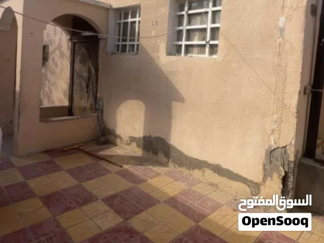 بيت للايجار غرفتين وصاله ومطبخ وحمام