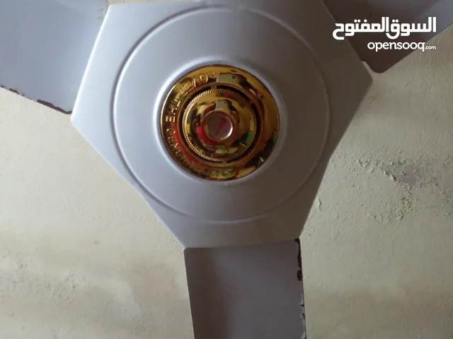 مراوح سقف عدد 2 هيلوكوبتر بحال الوكاله