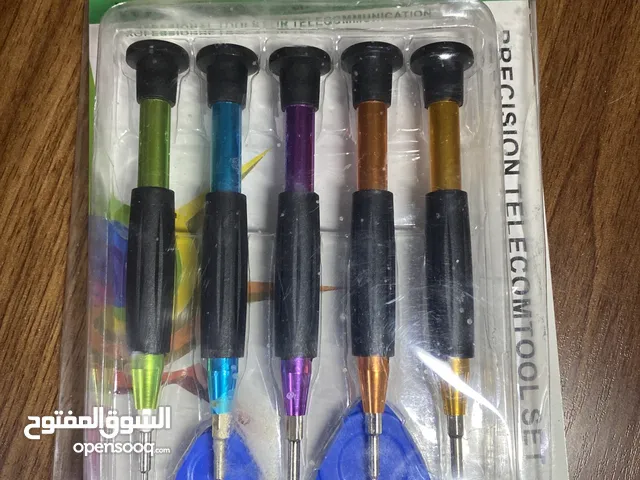 مفكات آيفون أندرويد بحالة ممتازة للبيع 4 ليرات
