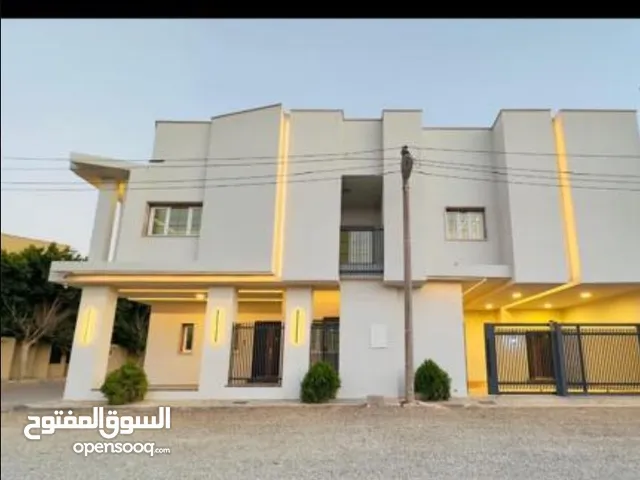 420 m2 More than 6 bedrooms Villa for Sale in Tripoli Al-Serraj