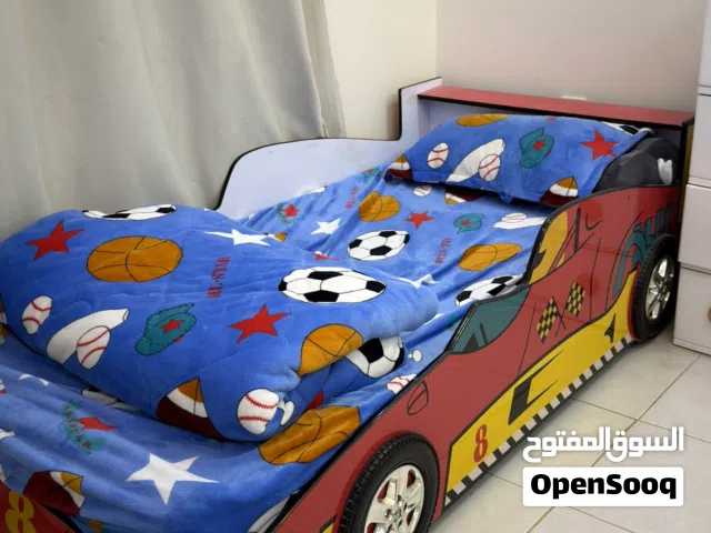 سرير من هوم سنتر شكل سيارة لايوجد به اي مشكلة