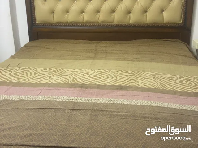 تخت مجوز بحاله جيده جدا