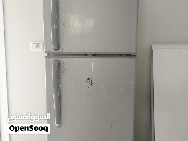 تلاجة نظيفه للبيع بسعر مغري فقط 650