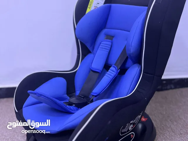 كرسي سيارة للاطفال ماركة جنيور السعر40 الف فقط يتوفر توصيل كرسي سيارة للأطفال