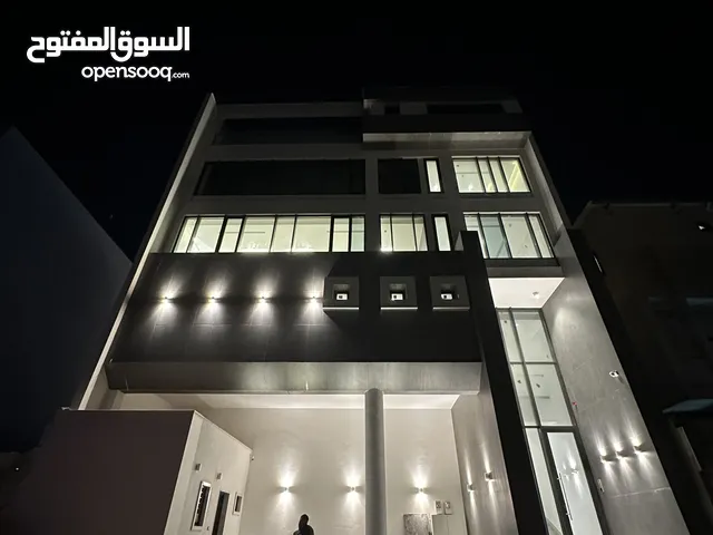 مبني فخم للايجار عالطريق يفتح امامي وخلفي