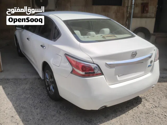 2015 نيسان التيما S