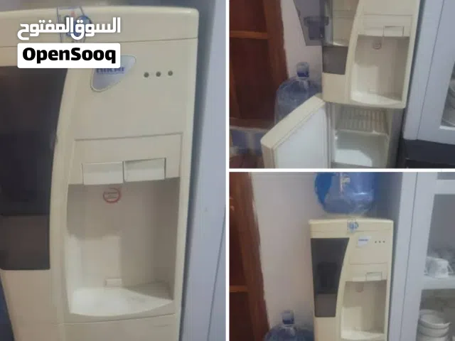 ثلاجه مكتبيه شبه جديد