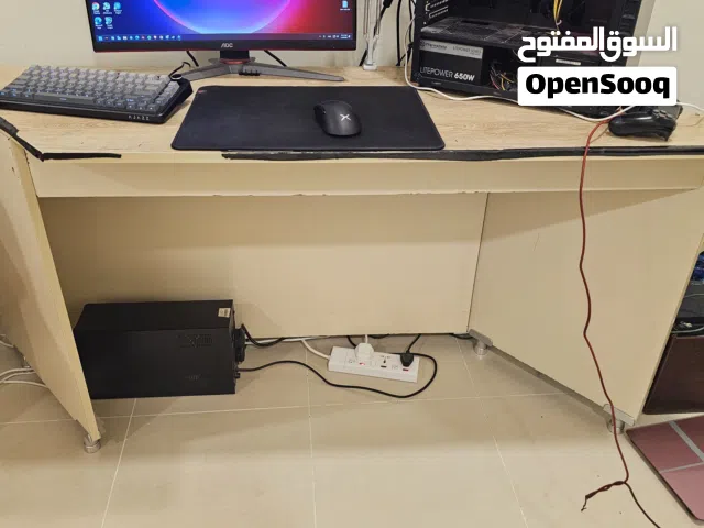 ميز زاوية للحاسبة وللدراسة