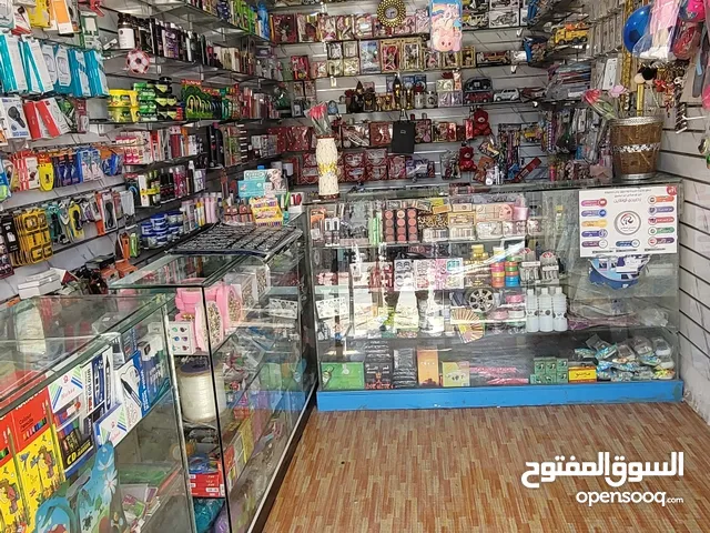 مكتبة للبيع متكامله بضاعتها في صنعاء