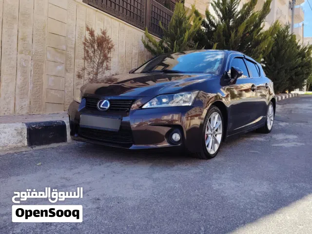 2012 لكزس CT CT 200