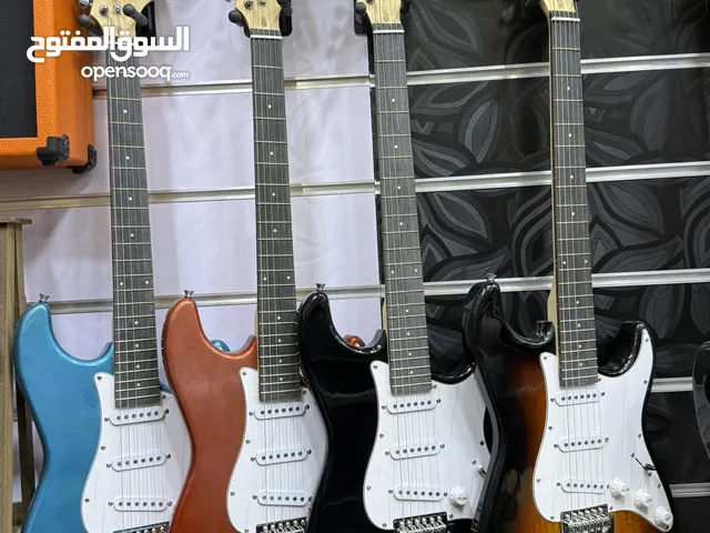 جيتار الكترك كفاله سنه كامله كولتي عالي مع حقيبه وريشه هديه