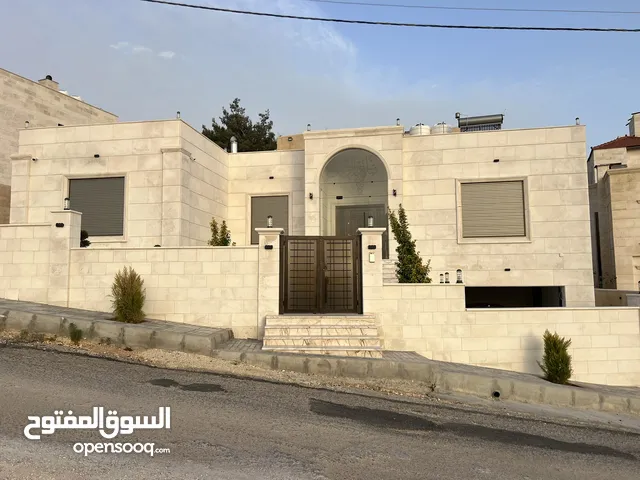 410 m2 4 Bedrooms Villa for Sale in Amman Naour