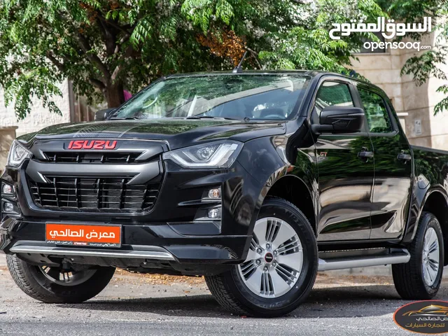 Isuzu D-Max 2024 GT Original body kit   وارد و كفالة الشركة