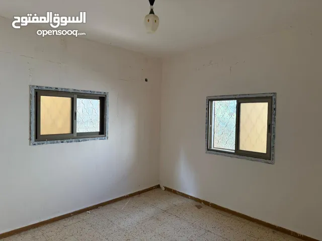 140 m2 4 Bedrooms Townhouse for Rent in Jenin Al- Hara Al-Gharbiya
