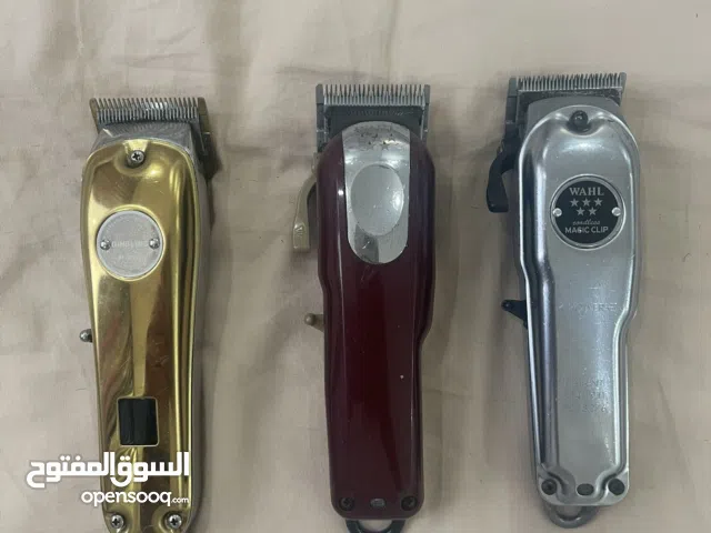 معدات صالون حلاقة للبيع بحالة ممتازة. Used barbershop equipment for sale