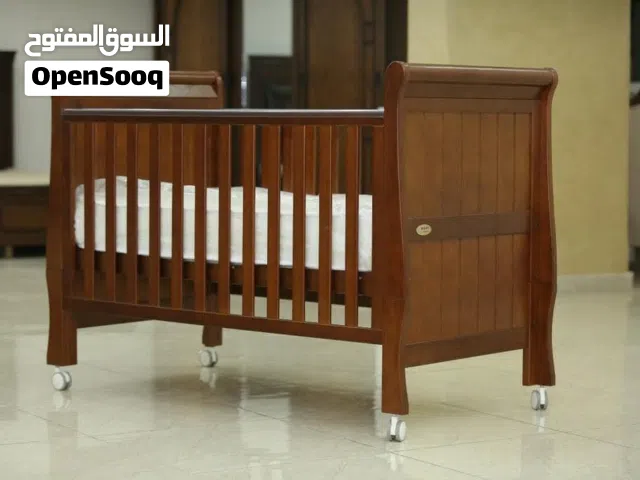 طقم سرير بيبي متحول - عدد (2)  متوفر سريرين بيبي يمكن تحويلهم باستخدام القطع المتوفرة الي (تخوت) مفر