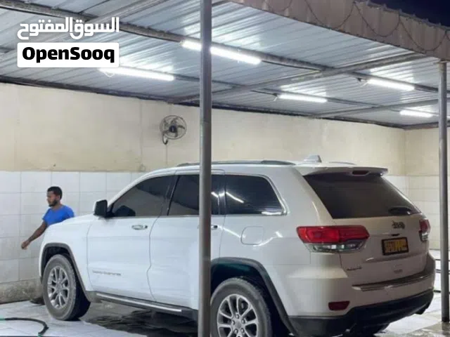 بنفر خلفي جيب جراند شروكي