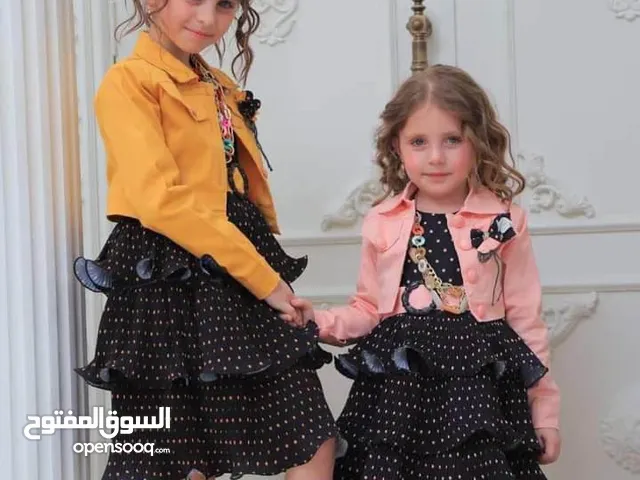 ملابس واحذية اطفال للاولاد والبنات للبيع في طرابلس