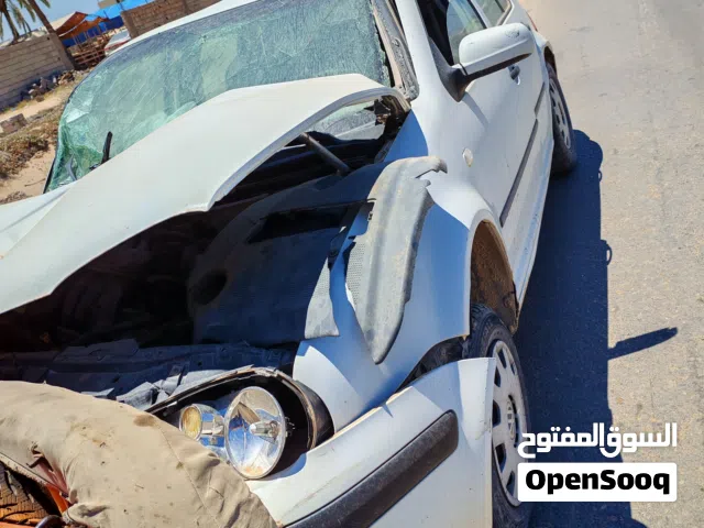 Used Volkswagen Passat in Tripoli