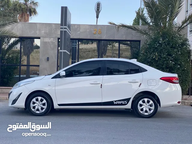 تويوتا يارس 2019  ماتور 1500cc فينوس  اقتصادية جدا وارد وكالة الفطيم