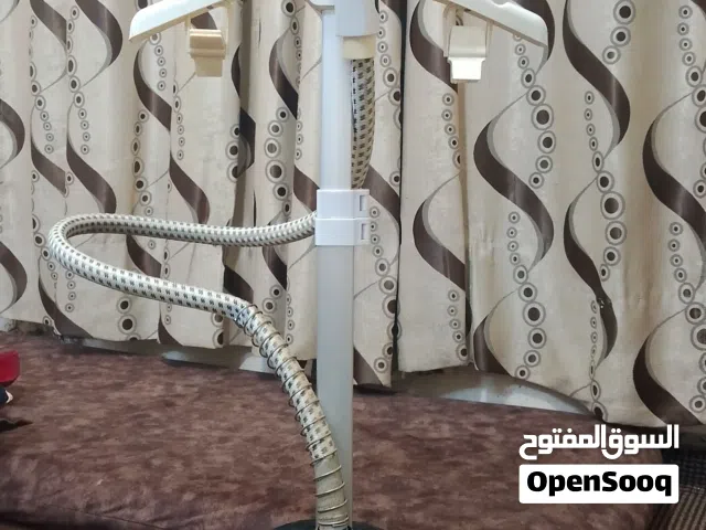 مكاوي بخارية مستعمله بحالة ممتازة للبيع
