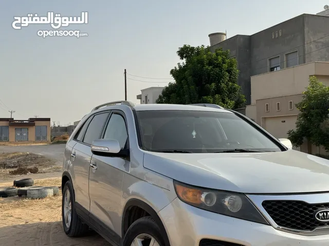 Used Kia Sorento in Tripoli