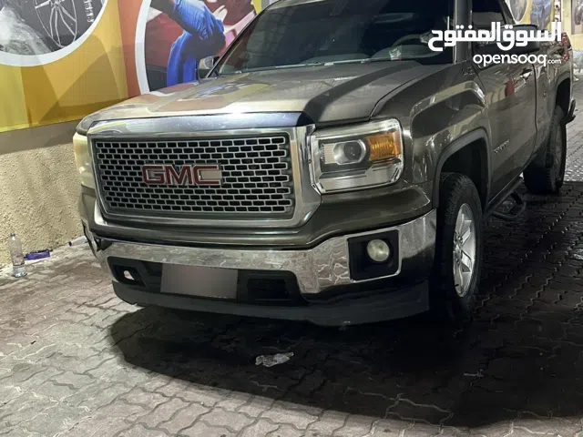Used GMC Sierra in Abu Dhabi