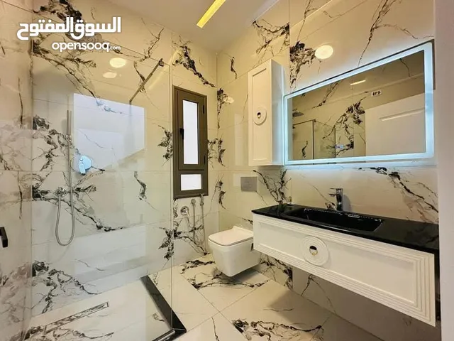 سباك مصري في طرابلس