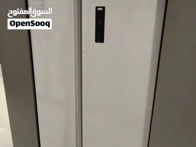 للبيع: طقم ثلاجة وفريزر متجاورين TCL (نظام دولابي منفصل) – جديد!