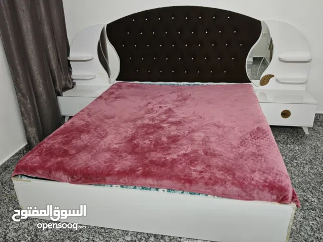 غرفة نوم مستعملة للبيع 7 قطع بيع مستعجل