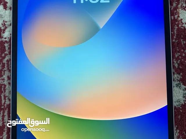 Apple iPad Pro 10.5 Inch 64 Gb memory 4Gb RAM