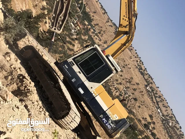 حفاره كوماتسو 210 داش فايف موديل 91
