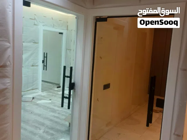 سيكوريت ItQan حجير لكافة اعمال الزجاج وستانلس ستيل اربد "عمان "