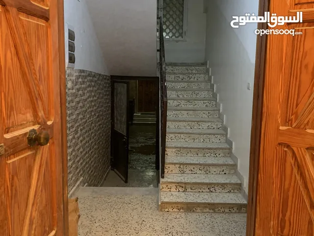 137 m2 3 Bedrooms Apartments for Rent in Tripoli Al-Mansoura