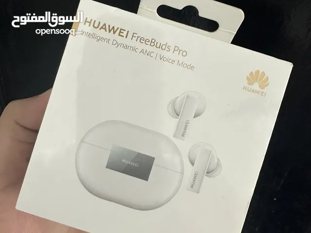 سماعات هواوي Huawei freebuds pro "جديد" لون ابيض اللي ببعتلي ع مسجات 20 ما ببيعها ب 20 لا اتغلب حالك