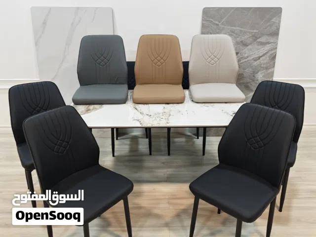 ميز طعام كرسي رجل حديد سطح مرمر صناعي هيكل حديد صبغ حراري متوفر مع 4 كراسي  بألوان جميل