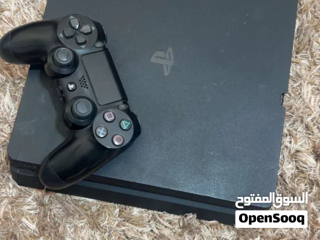 Ps4 slim بحاله جيدة و سعر جيد