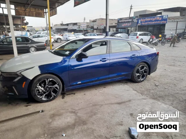 السلام عليكم من رخصة الادمن  للبيع K5 موديل 2025 GTLINE لون ازرق جويتي  منفيست باسمي  ***. مواصفات