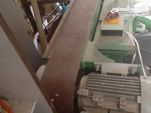 طاولة حفللحدادين والنجارين 1500 شيقل فقط واحد فاز الطاولة شبه جديدة موجودة في البيرة