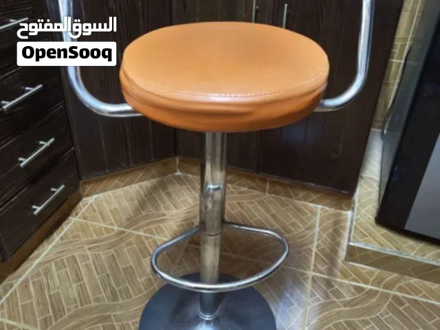 كرسي بار بحالة ممتازة