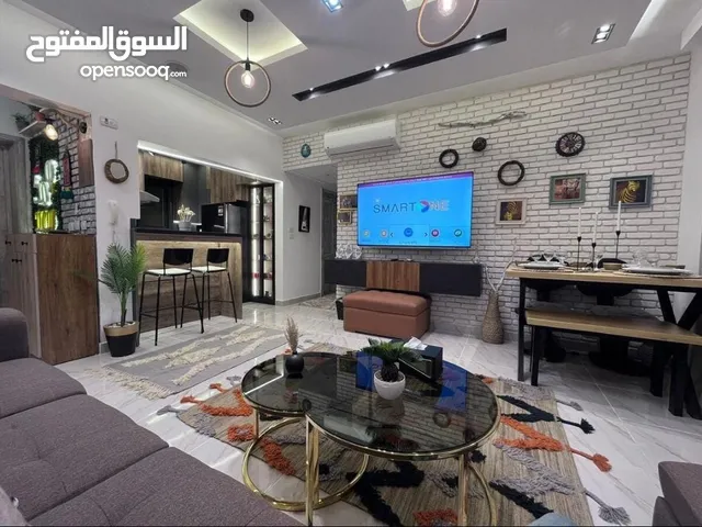 شقه للايجار المفروش بأقوى لوكيشن بمدينتى B15