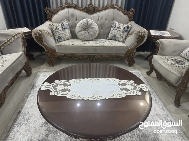 طاولات غرفة ضيوف بنقوش فاخرة من الخشب والفايبر المقاوم للماء